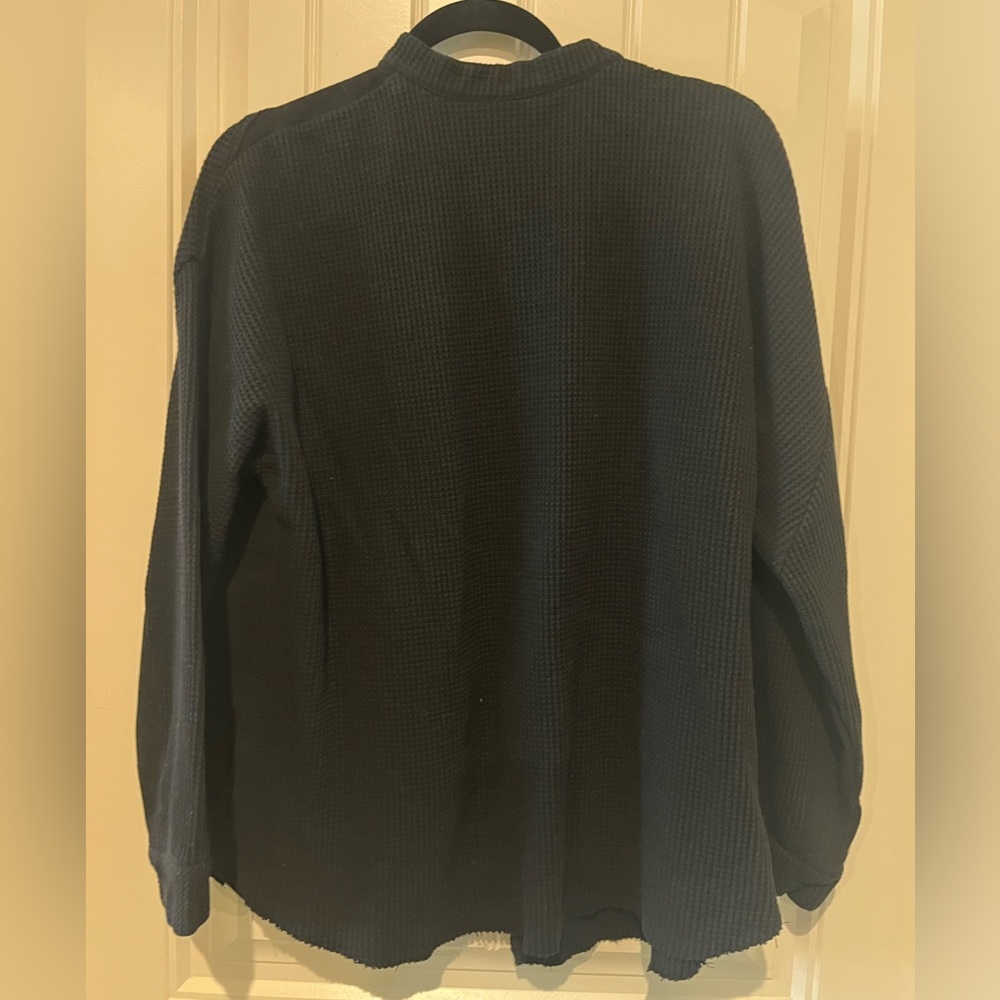 Boutique Button down - Picture 3 of 4